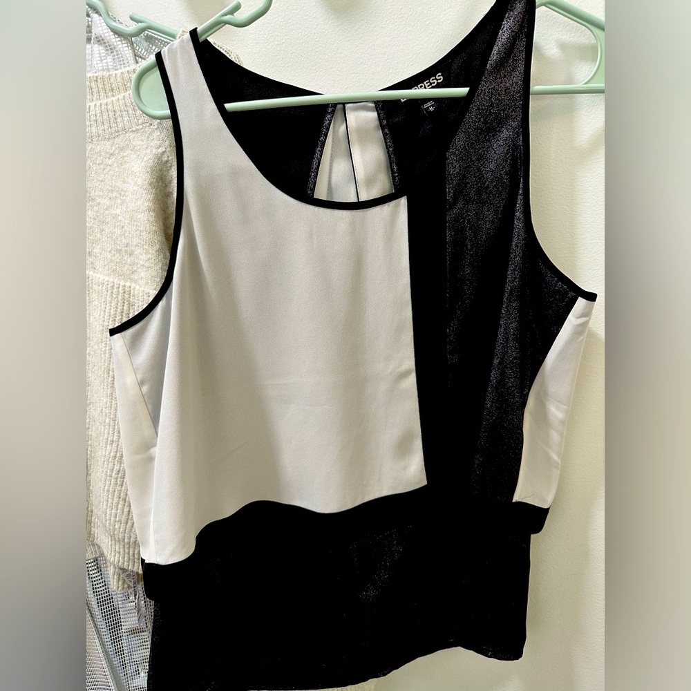 Shiny metallic color block open back tank medium M express